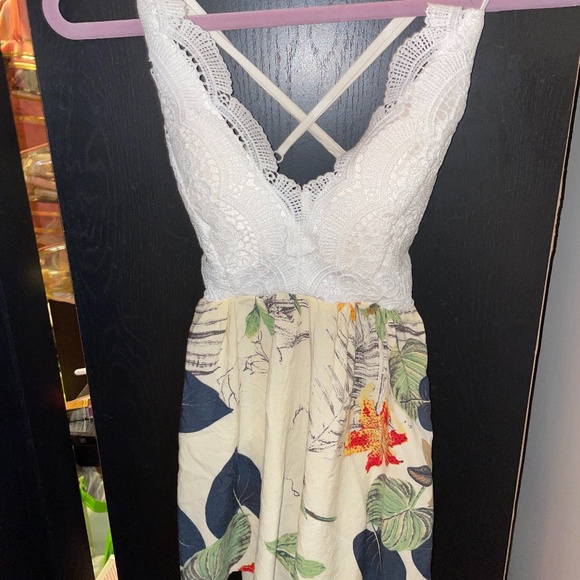 Backless lace and floral romper sundress - Picture 1 of 2